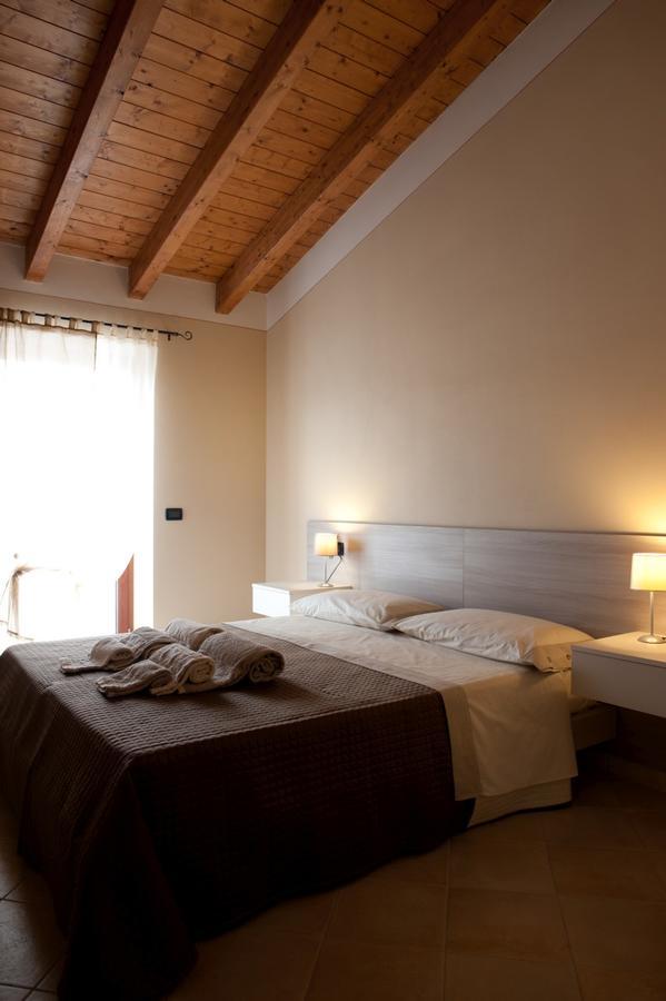 Al Borgo Alloggi Desenzano del Garda Exteriör bild